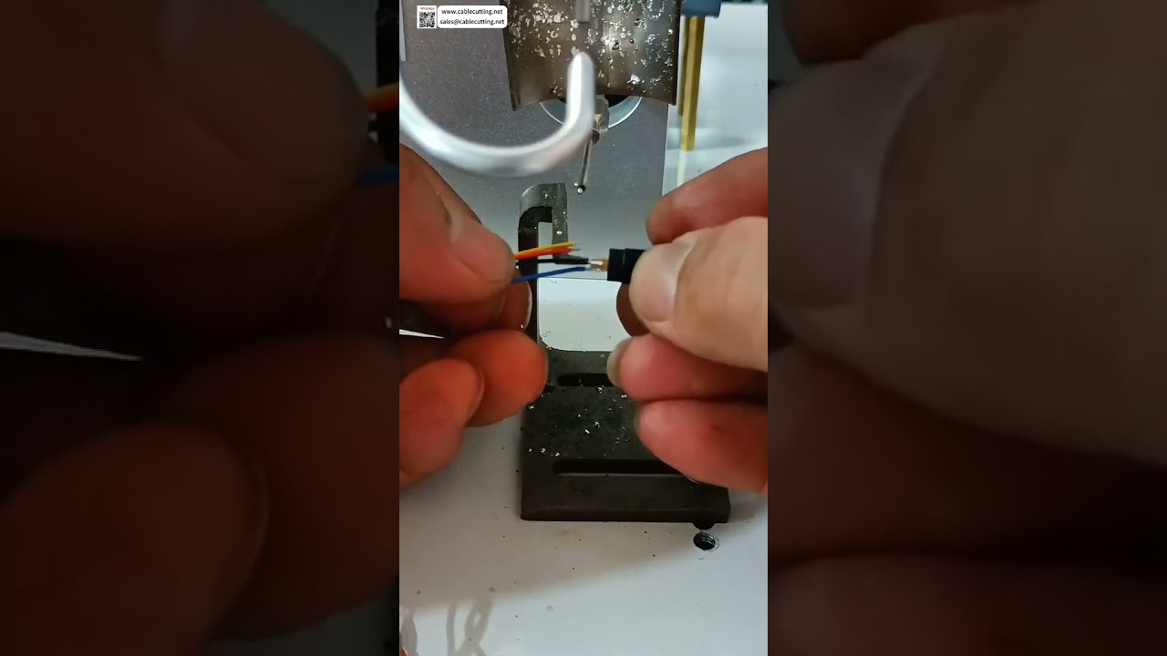微型连接器半自动焊接机——短款设计，实现微小焊点完美焊接