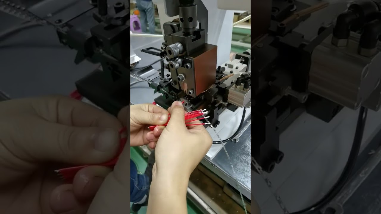连续剥线端子机 水平式 #机器 #电缆剥线机 #工厂 #工具