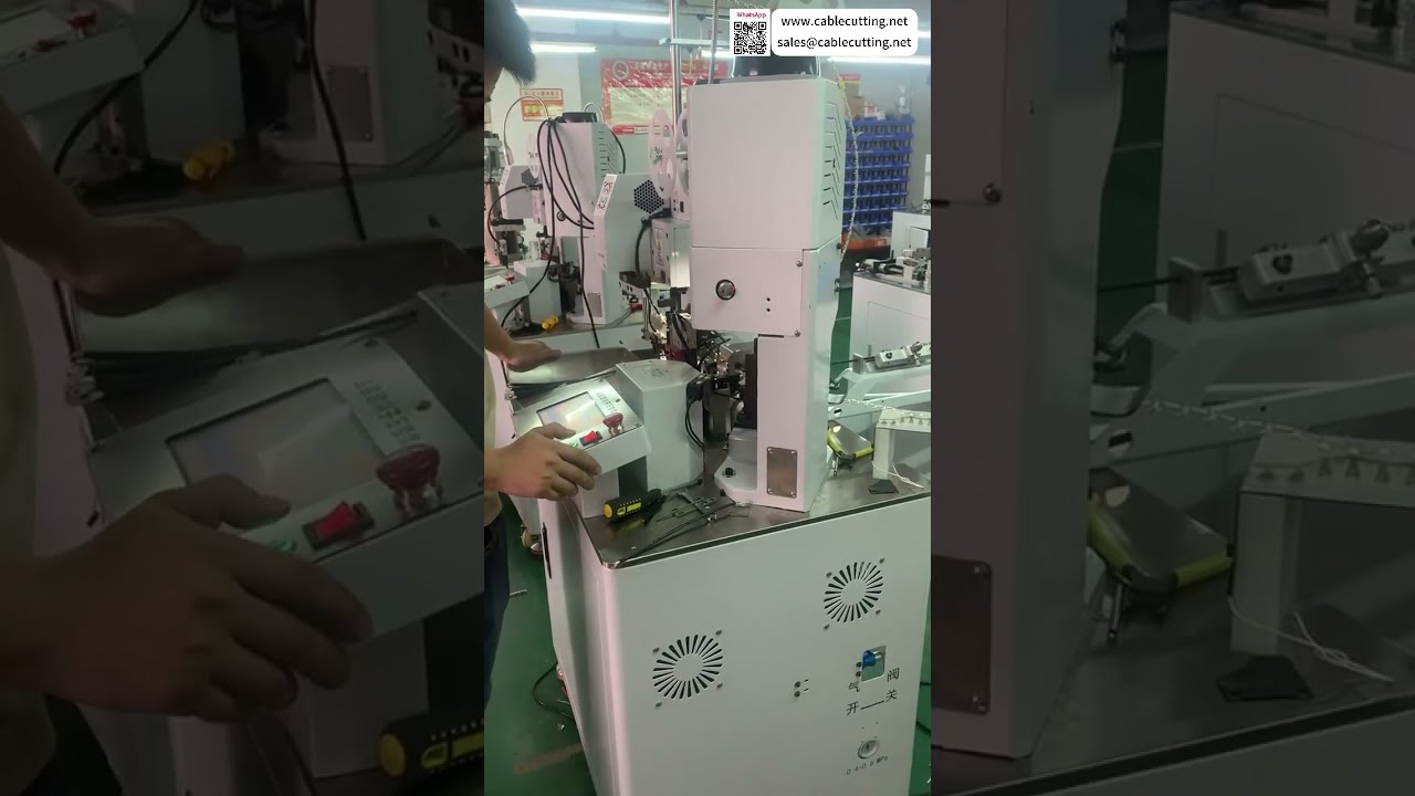 全自动双头端子机：不同端子定制输出，工厂高效生产流程