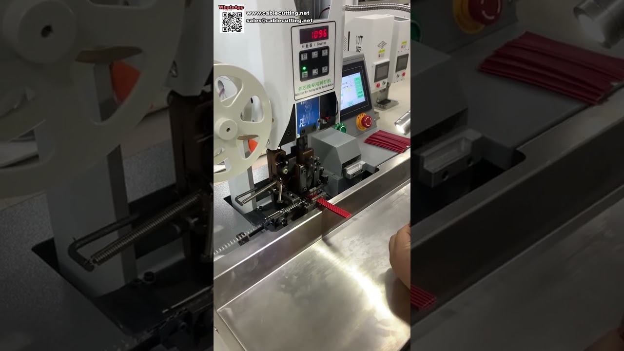 用于快速扁线加工无偏差的高精度拼接压接机