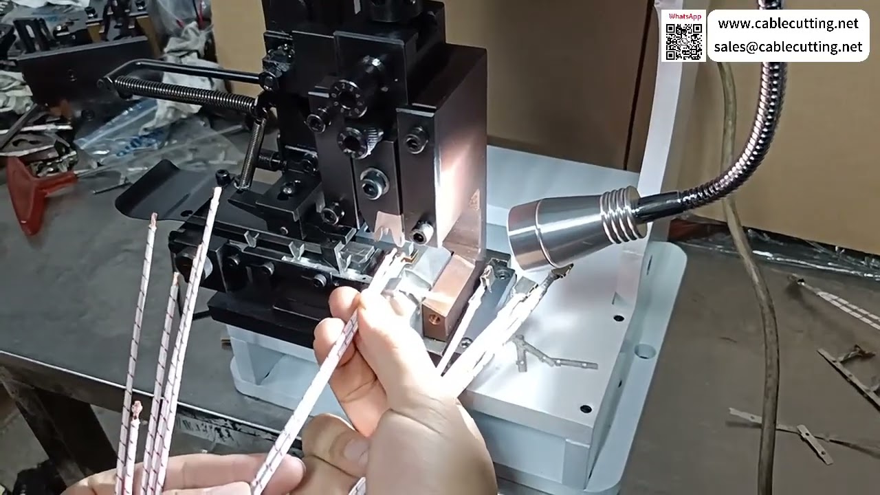 Two Wires Crimped Onto One Terminal Double Crimping Processing Method Operational Setup